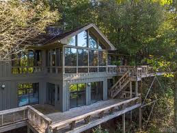 Mckee properties offers rentals in private homes and cottages located near the wade hampton golf club and the surrounding cashiers area of western north carolina. 376 Heaton Forest Road Cashiers Nc Real Estate Listing Mls 94727