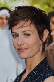 Cecile De France Photos Photos S Ur Sourire Paris Premiere Short Wedding Hair Short Hair Styles Cool Hairstyles