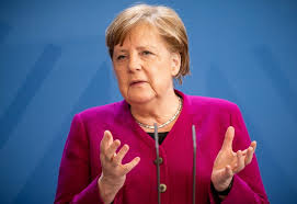 Im vergleich zu anderen bundespolitikern rutscht der gesundheitsminister im ranking vom zweiten platz hinter kanzlerin merkel (72 prozent zustimmung) auf den dritten platz. Internacional Angela Merkel E Acusada De Minimizar A Situacao Do Coronavirus Na Alemanha