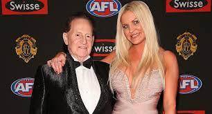 Find out about geoffrey edelsten's family tree, family history, ancestry, ancestors, genealogy, relationships and affairs! Ukbzj4otx Ldzm