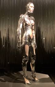 Robot couture - Wikipedia