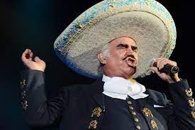 Vicente Fernández: 80 años del polémico y excesivo rey de las rancheras