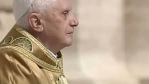 Gloria Benedict XVI mass 2005