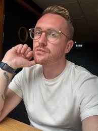 Jake , straight , single, 35, likes football and gaming , qualified first  aider from Ipswich uk