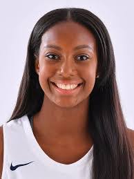 Tori Crawford's Instagram, Twitter & Facebook