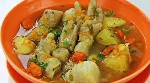 Lumpia sayur vegetarian lumpia, usually filled with glass noodles , shredded cabbage, lettuce, julienned carrots, minced garlic and celery, seasoned with soy sauce and sweet chili sauce. Resep Sop Ceker Ayam Gurih Sedap Menggugah Selera Lifestyle Fimela Com