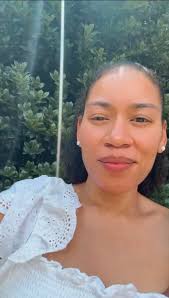 Introduction and sharing a photo