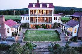 P Allen Smith S Garden Home Retreat Is On The Other Side Of The River From Where I Live Some Day I Would Love To Ta Allen Smith Smith Gardens P Allen