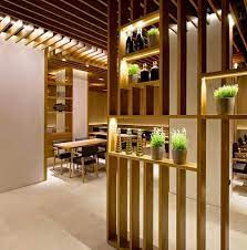 Rumah nyaman tak melulu soal besar dan mewahnya bangunan, kini berbagai contoh desain rumah minimalis menjadi pilihan yang lebih menjanjikan. 10 Desain Sekat Ruangan Kreatif Yang Nggak Menguras Kantong