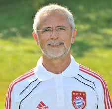 Maybe you would like to learn more about one of these? Fussball Legende Die Erfolgreiche Karriere Von Bomber Gerd Muller Bilder Fotos Welt