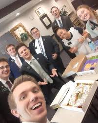 Happy Mardi Gras everyone! 🥳🟣🟡🟢 As a Louisianan, I can affirm that what  once was supposed to be a holiday centered