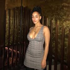 Jorja alice smith (born 11 june 1997) is a songwriter and english singer from walsall, west midlands. Jorja Smith Wzrost Waga Wymiary Kolor Oczu Wiki