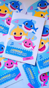 Y mientras coloreas a sus personajes ya puedes empezar a cantar baby shark, do do do do do do do do estos serán todos los dibujos para colorear que podrás encontrar en el pdf de baby shark. Baby Shark Livro De Colorir No Elo7 Festa Mamae 1485e80