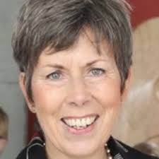 Sally Magee (@Salgeestar)