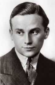 VIC TAYBACK (Jan.6,1930- May 25,1990) as 'Sam Franklin' in 'SUITABLE FOR  FRAMING' (1971)