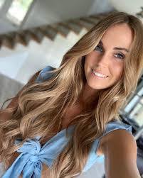 Jasmine Cote's Instagram, Twitter & Facebook