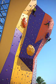 Competition Climbing Wall 3d Scene That I Made In 3dsmax And Rhino The Climbing Wall Has An Overhang Of 6m And A H Indoor Climbing Outdoor Climbing Climbing