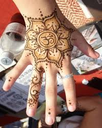 When the henna tattoo is placed on the palm it means that you will receive blessings. Henna Tattoo Designs Origin Popular Motifs And Their Meaning