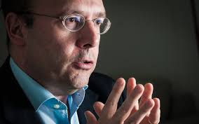 Junho de 2013 não produziu melhoria institucional, afirma Segio Fausto