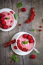 Nice Cream Banane Framboise Glace Minute Sans Sorbetiere Recette Vegan Un Dejeuner De Soleil Recette En 2020 Recette Vegetarienne Facile Recettes De Cuisine Recette Glace