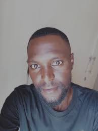 Pork Scallopini with Spaghetti Squash 1 spaghetti squash (about 3 pounds) 8  pork scallopini or thin cutlets (about 1 1/4 pounds) Kosher salt and  freshly ground pepper 1 tablespoon extra-virgin olive oil