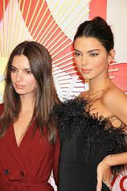 Kendall jenner vs emily ratajkowski. Cccccombooo Emily Ratajkowski Kendall Jenner Emily Ratajkowski Style Model