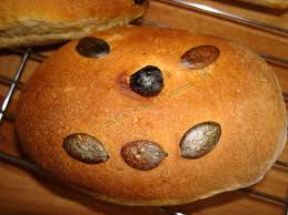 Pain Au Gout De Levain Soezie La Table De Mamou