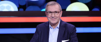 Jan hofer is a german broadcast newsreader and retired television presenter. Jan Hofer Rtl Direkt Sendeplatz Der Not Geschuldet Dwdl De