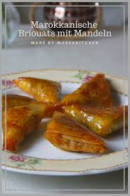 Marokkanische Mandel Briouats Marokkanische Rezepte Orientalische Rezepte Lebensmittel Essen