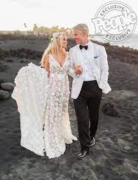 Newlywed Camille Grammer Opens Up About Finding Love After Heartbreak Celebrity Wedding Photos Wedding Dresses Celebrity Weddings