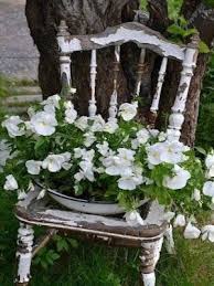 75 Best Garden Decor Design And Diy Ideas Garten Ideen Decor Design Diy Garden Garten Ideas Vintage Garden Decor Rustic Gardens Diy Garden Decor