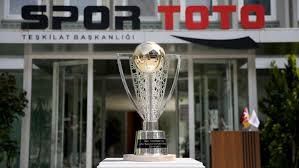 Süper lig'in sponsoru spor toto teşkilat başkanlığı tarafından hazırlatılan şampiyonluk kupası, üretici firma tarafından kuruma teslim edildi. Sampiyonluk Kupasi Gorucuye Cikti