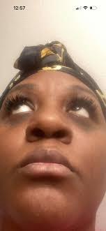 Does Liv Bay magnetic vibe glue work well for lashes?