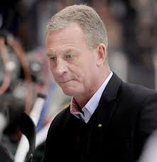 Jan Karlsson sågas av sina spelare i HV 71