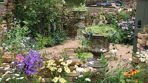 Bbc Gardening Flower Shows The Chase Secret Garden Garden Pictures Small Flower Gardens Flower Garden