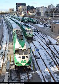 Laying Over Got 650 Got 653 Are The Two Closest Mp40 S As 5 Trains Layover Between Rush Hours On A Frigid Morning Go Transit Train Train Travel