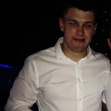 Laura Elise Willis (@lauraelise94)