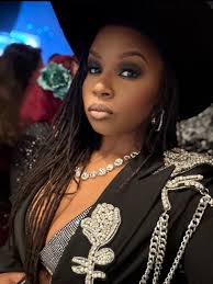 We're just under two weeks away from the @blacktiesymphony by @iamleonlacey  so I'm sharing some of my favorite looks 💄for inspiration! ✨ Now y'all  know God prioritizes inner beauty over outward appearance,