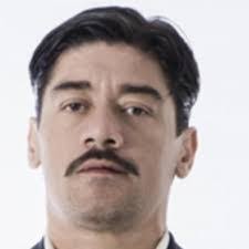 Israel Islas's Instagram, Twitter & Facebook