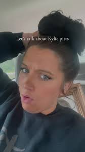 Kylie Pitts and Kacey