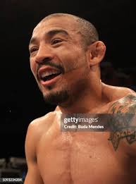 Anthony Hernandez kicks Markus Perez of Brazil in their middleweight...  News Photo