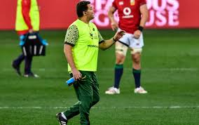 Go inside the change room of the springboks during the rwc final and experience the genius of coach rassie erasmus in motivating his players. G107ely4gih39m