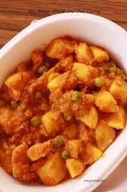 Aloo Matar Potato Pea Curry Ever Green Dishes Recipe Potato And Pea Curry Vegetarian Dishes Indian Food Recipes