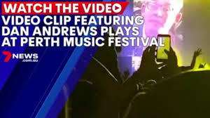 Dan murphy's customers seemed to agree. Daniel Andrews Get On The Beers Remix Footage At Perth Hot Dub Wine Machine Festival Goes Viral 7news Com Au