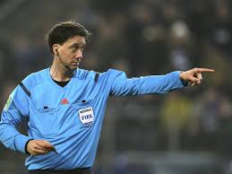 He referees for hertha 03 zehlendorf of the berlin football association. Manuel Grafe Leitet Borussen Duell News Wahretabelle