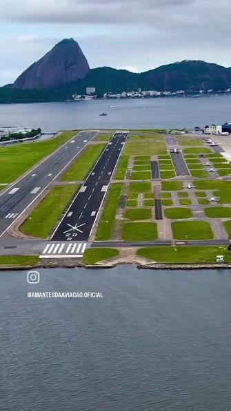 A bela visão aérea do Aeroporto Santos dumont no Rio de Janeiro ✈️🚁😻,  Esquecendo os problemas de violência e corrupção que a cidade enfrenta, o  Rio de Janeiro seria a melhor cidade para se viver, ...