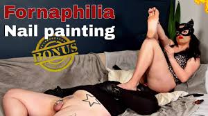Facesitting Femdom FLR Pittura Delle Unghie Dei Piedi Fornifilia Face  Sitting Dominatrix BDSM Milf Matrigna