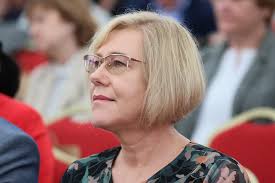 Głośna sprawa dyrektora tarnowskiego liceum. Barbara Nowak wydała  oświadczenie