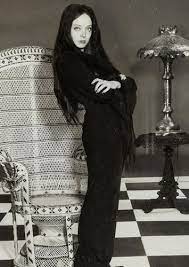 Addams groove erhielt 1992 die goldene himbeere als schlechtester filmsong. Morticia Addams Fan Casting For Halloween Queens Mycast Fan Casting Your Favorite Stories
