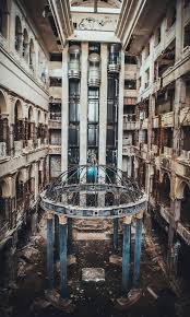 Nachalsya Snos Neudavshegosya Otelya Severnaya Korona Megapolis